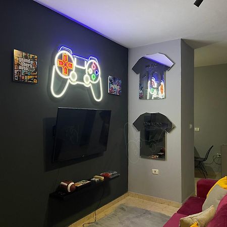 Super House 2 Blloku - 3 Rooms Tirana Extérieur photo