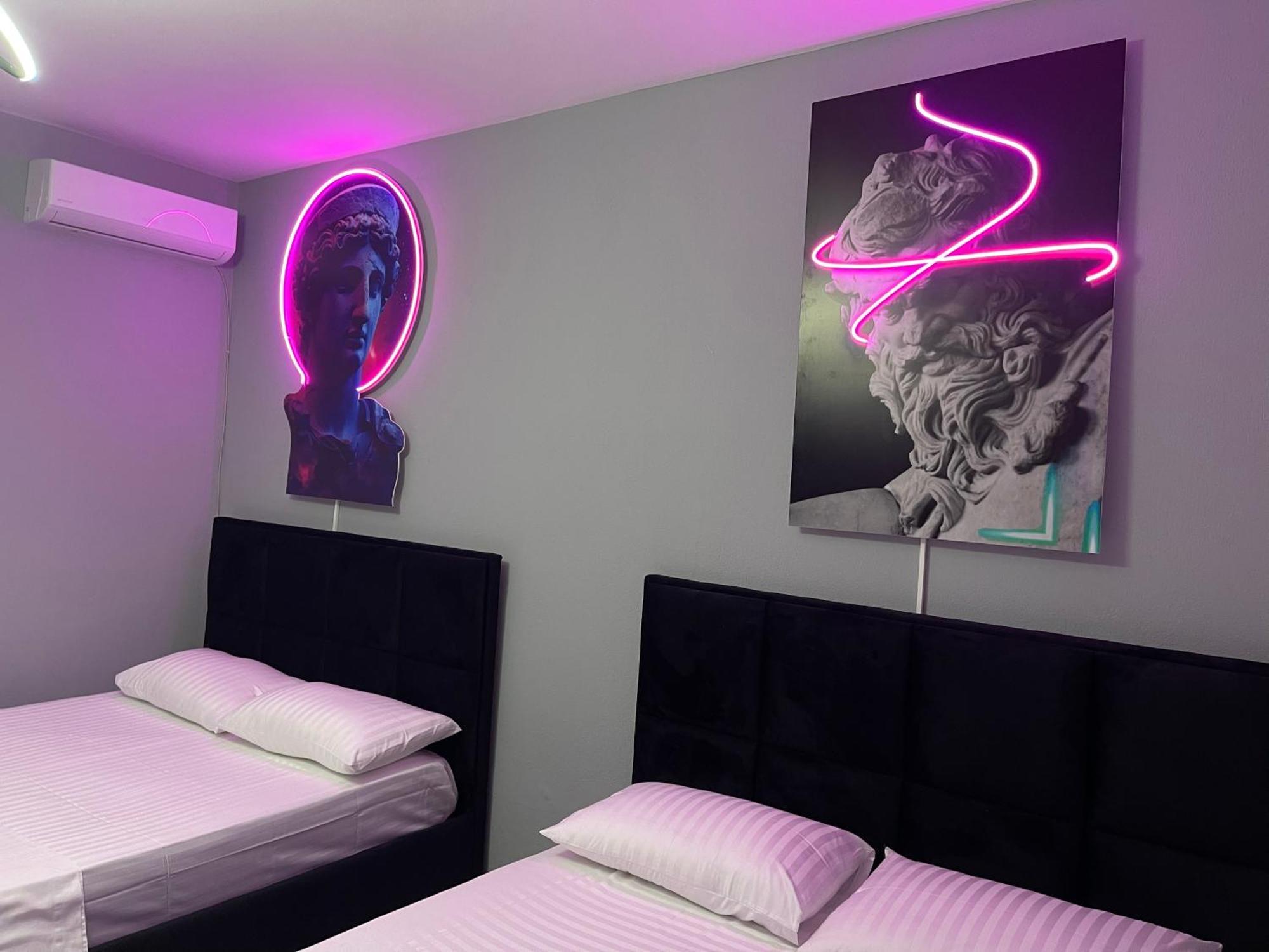 Super House 2 Blloku - 3 Rooms Tirana Extérieur photo